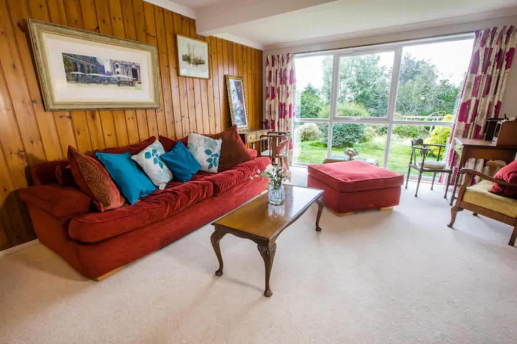 Hébergement de vacances Comforts In Peaceful 2 Acres *